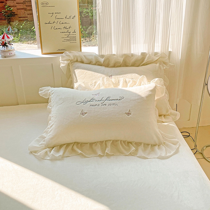 91家纺网 家纺一手货源 找家纺 娜娜 2024新款法式花边牛奶绒刺绣四件套-郁金香-同心结系列 同心结-奶昔白