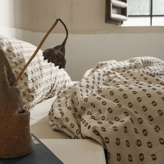 91家纺网 家纺一手货源 找家纺 简家居 2024新款色织提花四件套 苏打泡泡 米黄