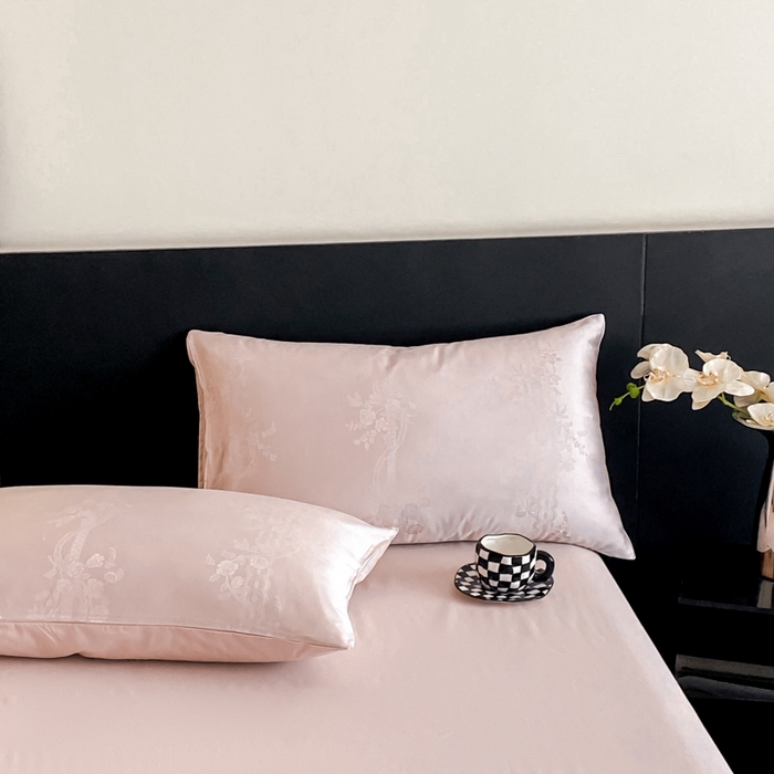 91家纺网 家纺一手货源 找家纺 琪格格纺织 2024新款莱赛尔天丝贡缎大提花四件套 莱赛尔 花淡妍紫