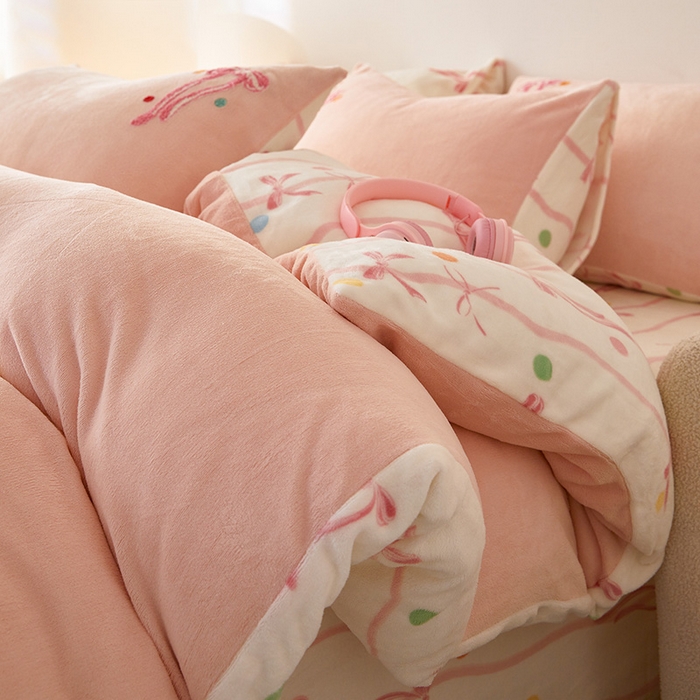 91家纺网 家纺一手货源 找家纺 娜娜 2024新款高克重牛奶绒毛巾绣四件套 同心结