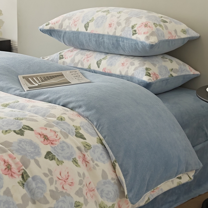 91家纺网 家纺一手货源 找家纺 时光里 2024新款230克牛奶绒印花四件套 漫兮