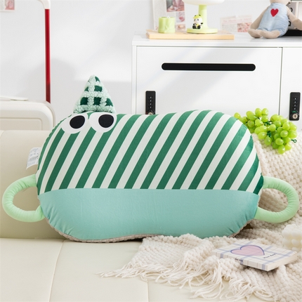 91家纺网 家纺一手货源 找家纺 （总）仁宇枕业 2024新款水晶绒卡通记忆枕头条纹大眼小怪兽儿童记忆枕芯