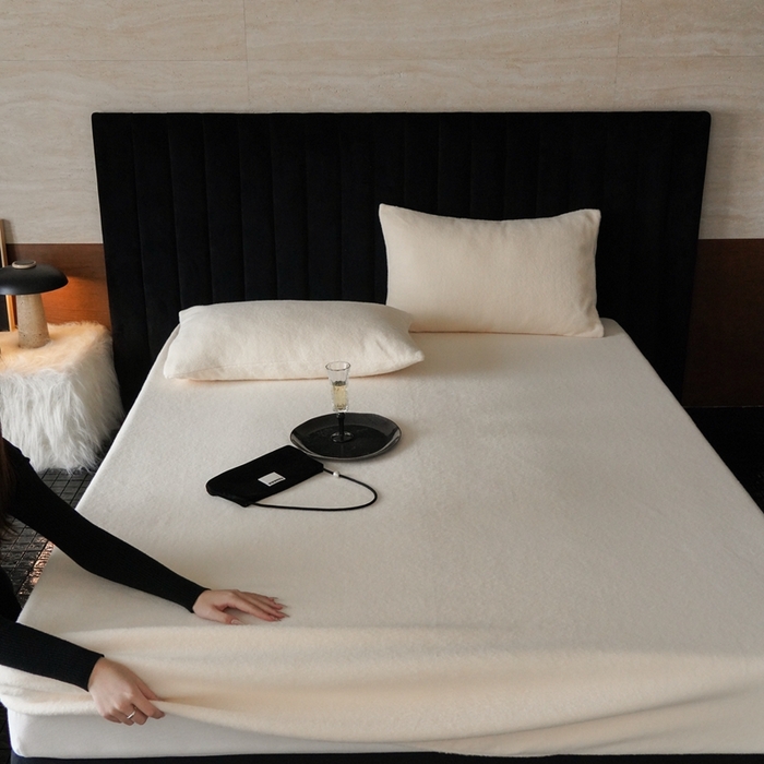 91家纺网 家纺一手货源 找家纺 三味舒屋 2025秋冬新款仿生羊毛绒安可拉系列单品床笠枕套 蛋奶黄