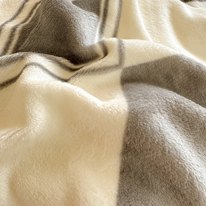 91家纺网 家纺一手货源 找家纺 梦可莱家居 2024新款牛奶豆豆绒印花床盖四件套 豆豆绒菱形格