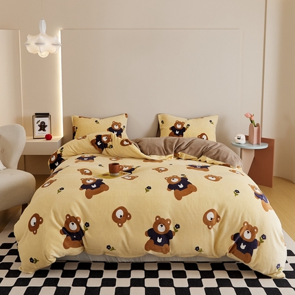 91家纺网 家纺一手货源 找家纺 时光里 2024新款230克牛奶绒印花四件套 呆呆熊