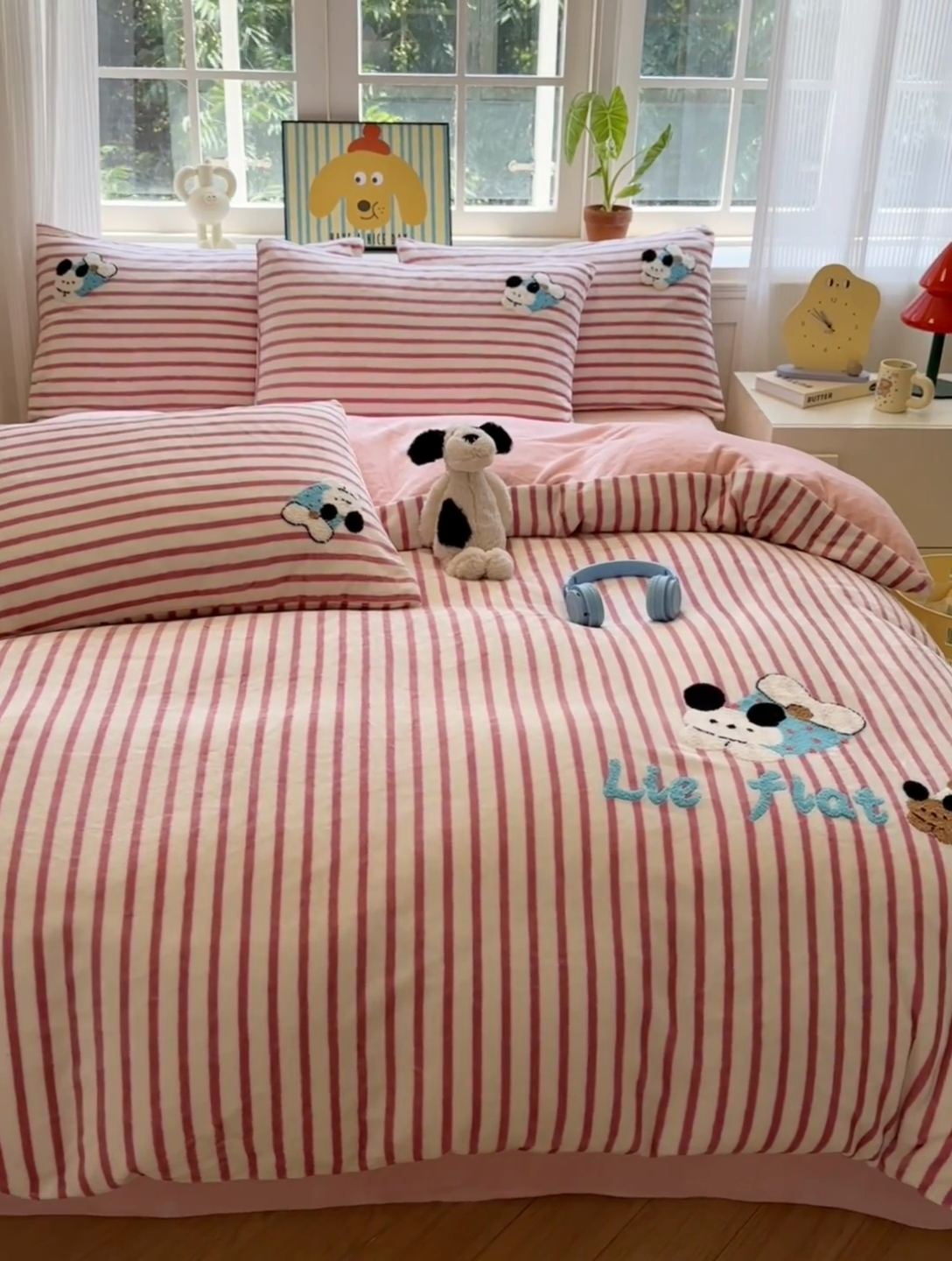 91家纺网 家纺一手货源 找家纺 娜娜 2024新款加厚保暖高克重牛奶绒毛巾绣四件套 牛奶绒趴趴狗