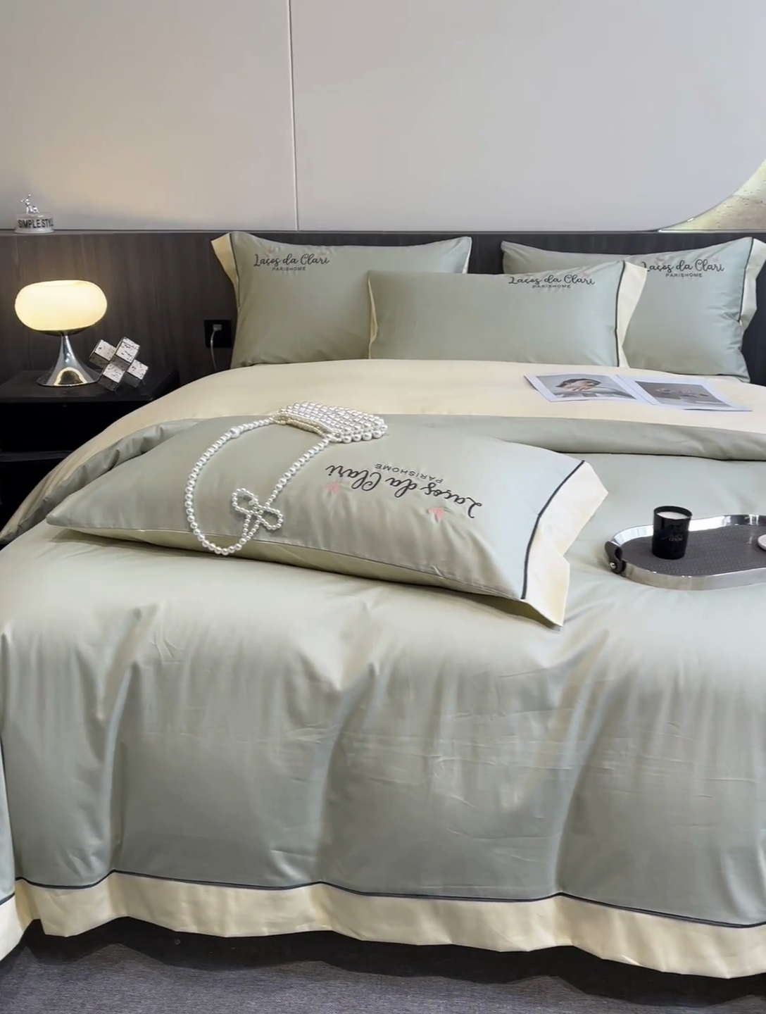 91家纺网 家纺一手货源 找家纺 娜娜 2024新款全棉时尚刺绣AB版双拼宽边绣花四件套--蝴蝶结系列 蝴蝶结-灰绿+奶昔白