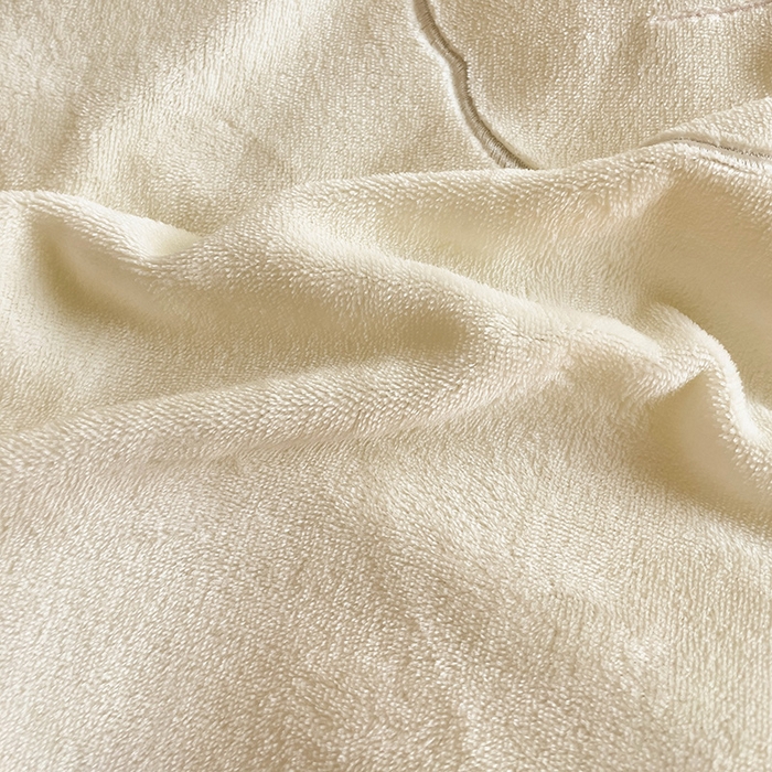 91家纺网 家纺一手货源 找家纺 娜娜 2024新款法式花边牛奶绒刺绣四件套-花蕊-花香引蝶系列 花蕊-奶昔白