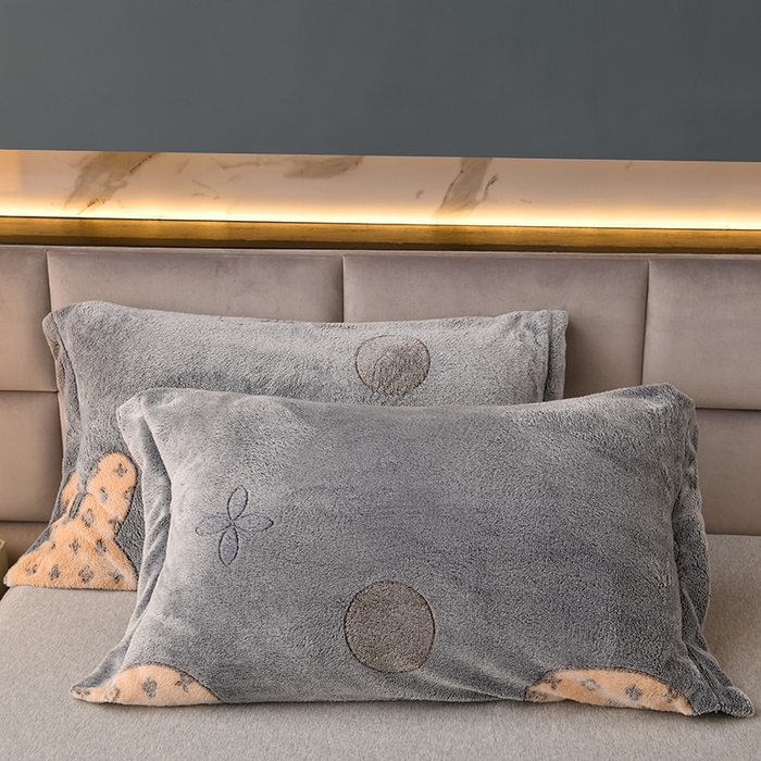 91家纺网 家纺一手货源 找家纺 锦逸家居 2024新款AB版雪花绒冬被羊羔绒冬被被子被芯春秋被 比心兔兔