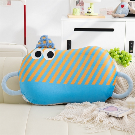 91家纺网 家纺一手货源 找家纺 （总）仁宇枕业 2024新款水晶绒卡通记忆枕头条纹大眼小怪兽儿童记忆枕芯