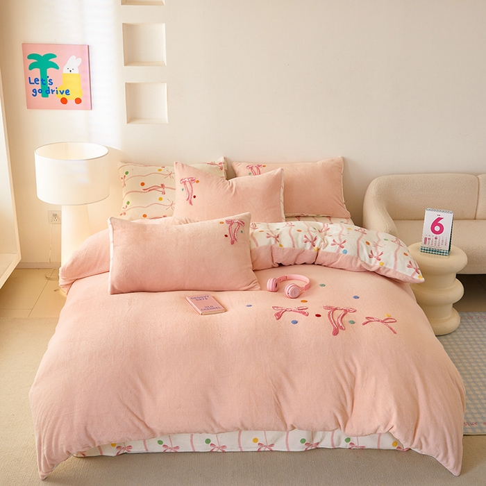 91家纺网 家纺一手货源 找家纺 （总）娜娜 2024新款高克重牛奶绒毛巾绣四件套