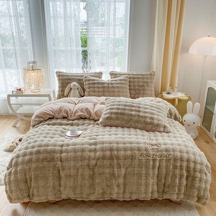 91家纺网 家纺一手货源 找家纺 （总）潮邦创意家居 2025新款牛奶绒小米兔牛奶绒泡泡兔绒牛奶绒保暖四件套（含买家秀）