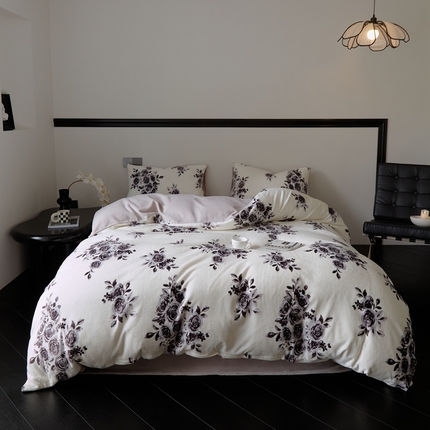 时光里 2024新款230克牛奶绒印花四件套 巴黎玫瑰