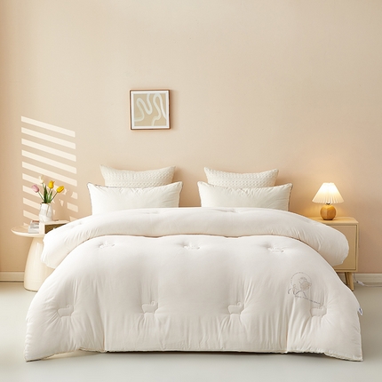 91家纺网 家纺一手货源 找家纺 （总）梦镜家纺 2025新款澳洲羊毛被-款式一