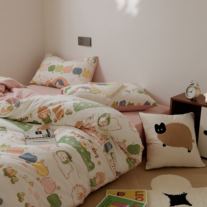 91家纺网 家纺一手货源 找家纺 时光里 2024新款230克牛奶绒印花四件套 萌兔派对