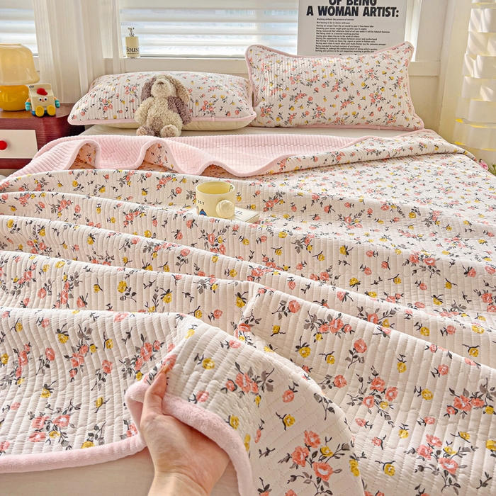 91家纺网 家纺一手货源 找家纺 2024新款水洗全棉牛奶绒床盖三件套 好事花生