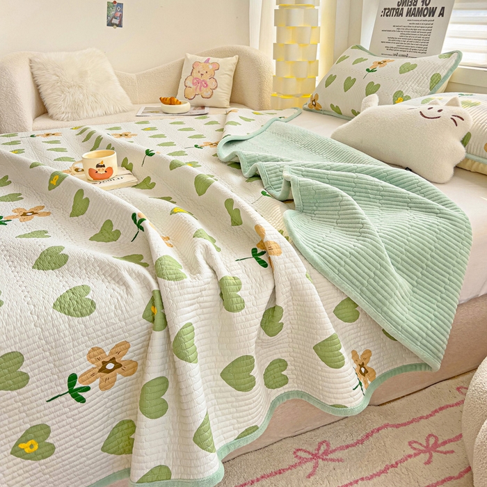 91家纺网 家纺一手货源 找家纺 2024新款水洗全棉牛奶绒床盖三件套 佳朵