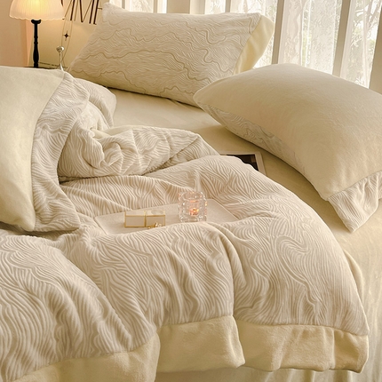 91家纺网 家纺一手货源 找家纺 （总） A类雕花牛奶绒四件套轻奢风珊瑚绒双面绒加厚保暖床单被套床笠款床上用品