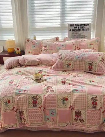 91家纺网 家纺一手货源 找家纺 2024新款水洗全棉牛奶绒床盖四件套 甜甜屋