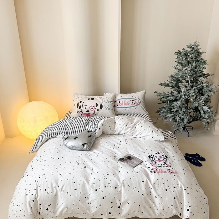 91家纺网 家纺一手货源 找家纺 2024春季新品毛巾绣13370全棉卡通系列四件套 斑点狗