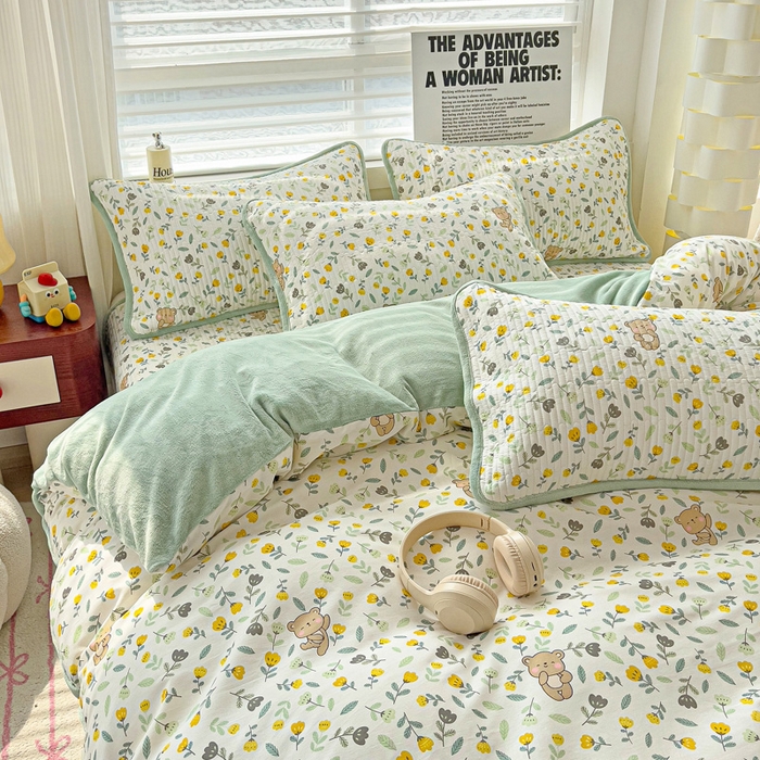 91家纺网 家纺一手货源 找家纺 2024新款水洗全棉牛奶绒床盖四件套 朵朵熊