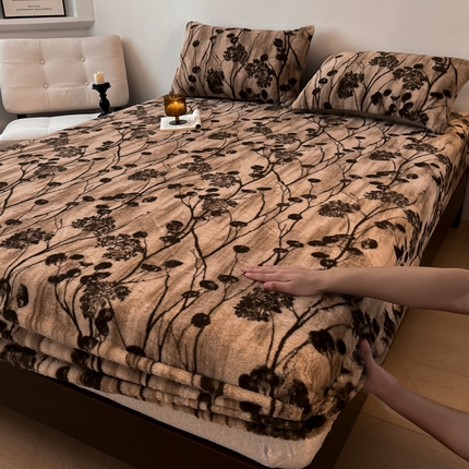 91家纺网 家纺一手货源 找家纺 （总）子曰 2025新款加厚美拉德兔绒床笠床褥子床护垫