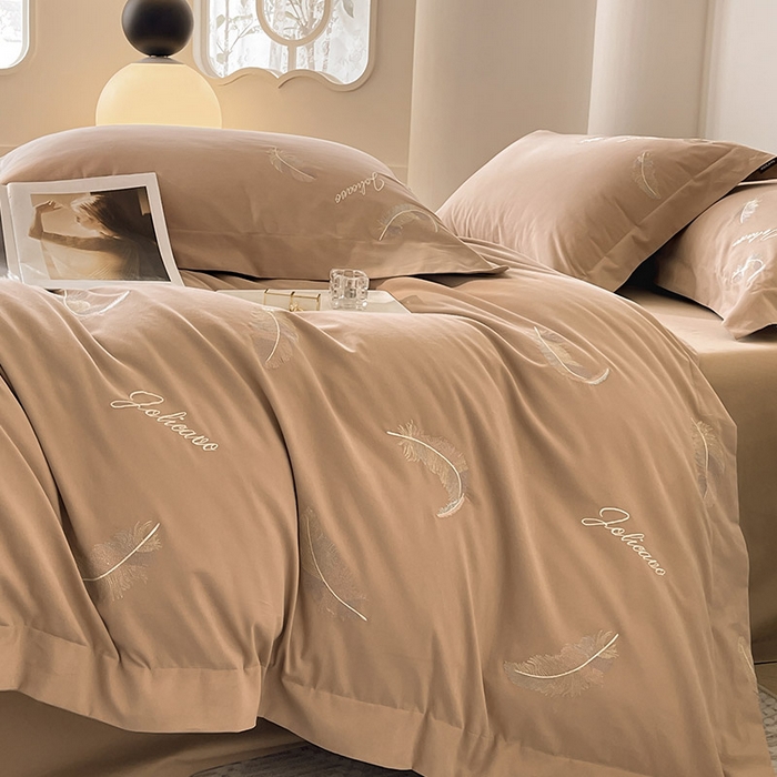 91家纺网 家纺一手货源 找家纺 【A类母婴级】加厚保暖全棉磨毛四件套纯棉刺绣床单被套轻奢风床笠款纯色简约床上用品 洛依-拿铁