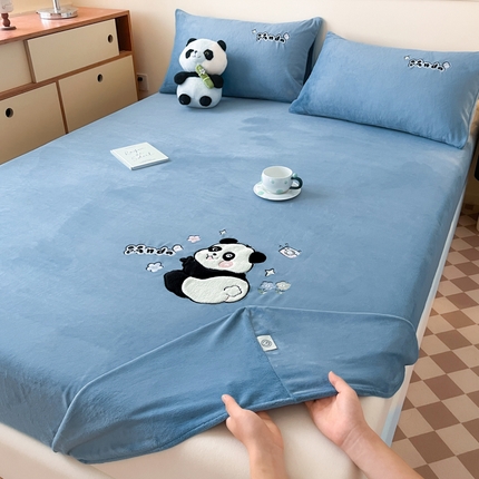 鑫钰 2024新款刺绣卡通加厚牛奶绒床笠-花花熊猫 花花熊猫-湖蓝