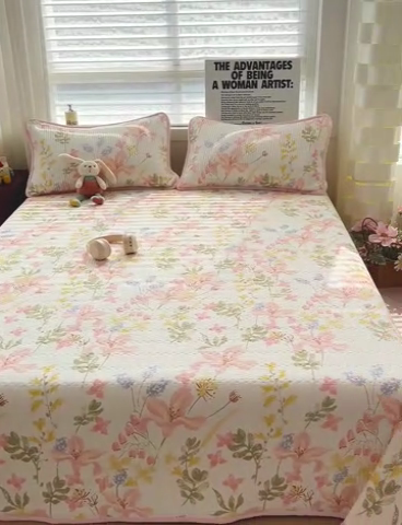 91家纺网 家纺一手货源 找家纺 2024新款水洗全棉牛奶绒床盖三件套 浮春绘