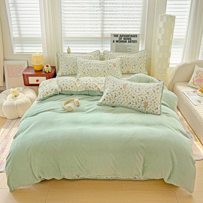 91家纺网 家纺一手货源 找家纺 2024新款水洗全棉牛奶绒床盖四件套 朵朵熊