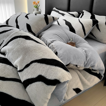 米莱家纺 2024新款兔毛绒牛奶绒斑马四件套 赫本霞光灰