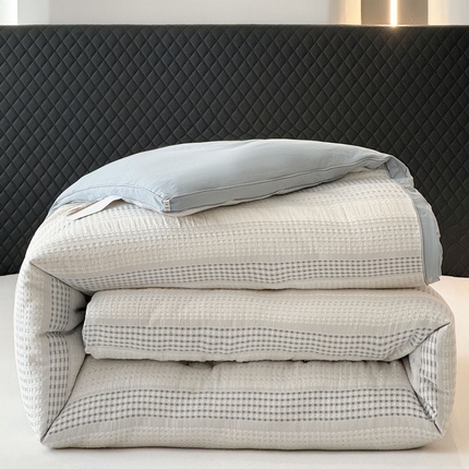 蓝冰家纺 2024新款渐变华夫格大豆被冬被 网格时代--浅灰色