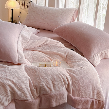 91家纺网 家纺一手货源 找家纺 （总） A类雕花牛奶绒四件套轻奢风珊瑚绒双面绒加厚保暖床单被套床笠款床上用品