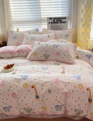 91家纺网 家纺一手货源 找家纺 2024新款水洗全棉牛奶绒床盖四件套 游乐园