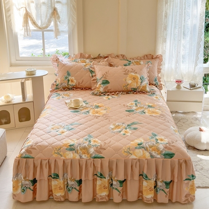 91家纺网 家纺一手货源 找家纺 （总）2024新款印花夹棉床裙三件套