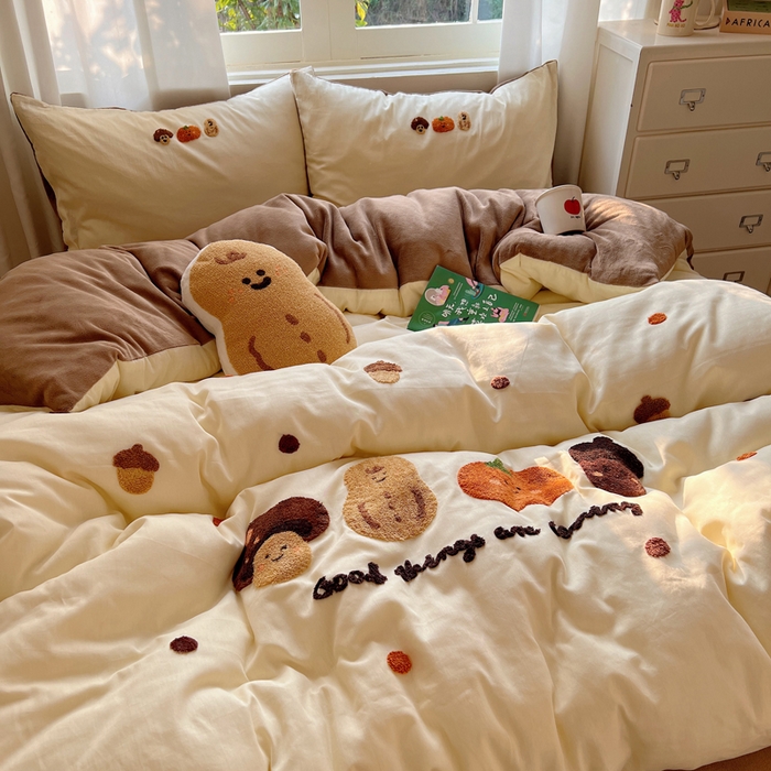 91家纺网 家纺一手货源 找家纺 2025新款牛奶绒+全棉毛巾绣四件套 蔬菜庄园