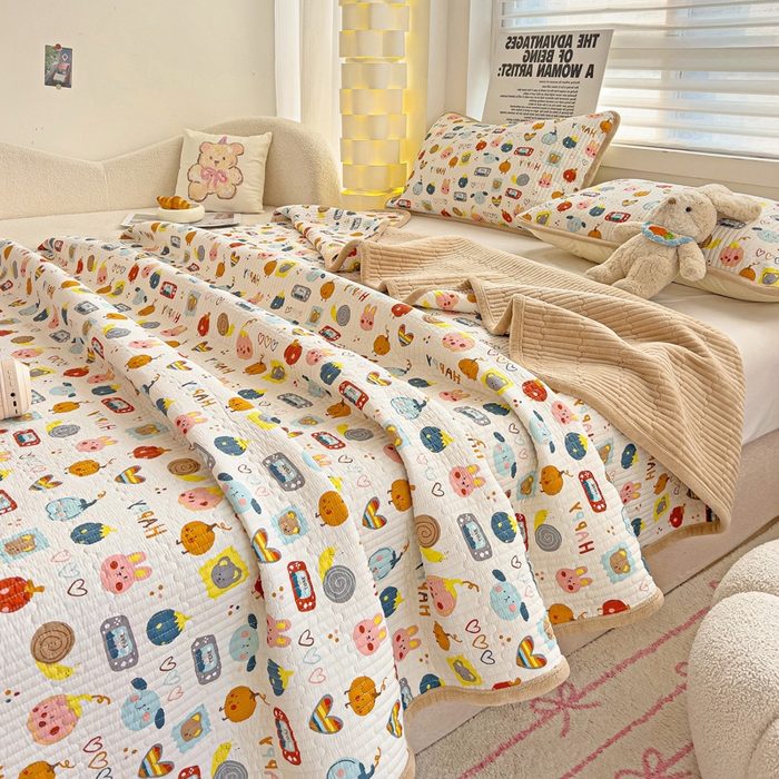 91家纺网 家纺一手货源 找家纺 2024新款水洗全棉牛奶绒床盖三件套 小萌宠