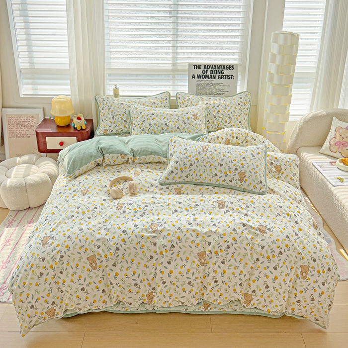 91家纺网 家纺一手货源 找家纺 2024新款水洗全棉牛奶绒床盖四件套 朵朵熊