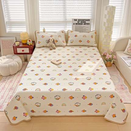 2024新款水洗全棉牛奶绒床盖三件套 小锦鲤