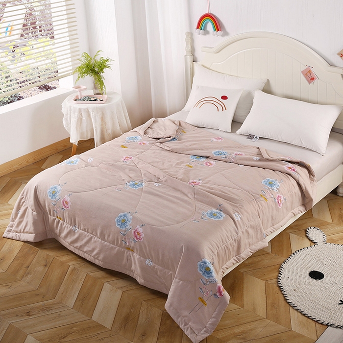 91家纺网 家纺一手货源 找家纺 梦莎被业 2025新款水洗棉印花亲肤可水洗夏凉被空调被四季被夏被被子被芯 国色天香驼