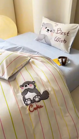 91家纺网 家纺一手货源 找家纺 2024春季新品毛巾绣13370全棉卡通系列四件套 水獭