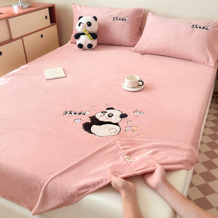 鑫钰 2024新款刺绣卡通加厚牛奶绒床笠-花花熊猫 花花熊猫-绯粉