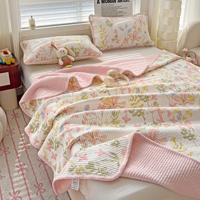 91家纺网 家纺一手货源 找家纺 2024新款水洗全棉牛奶绒床盖三件套 浮春绘