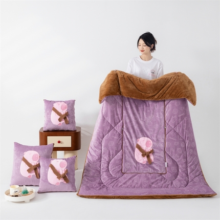 91家纺网 家纺一手货源 找家纺 翰轩家居 2024新款宝宝绒围巾豚多功能抱枕被 围巾豚-香芋紫