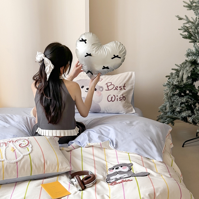 91家纺网 家纺一手货源 找家纺 2024春季新品毛巾绣13370全棉卡通系列四件套 水獭