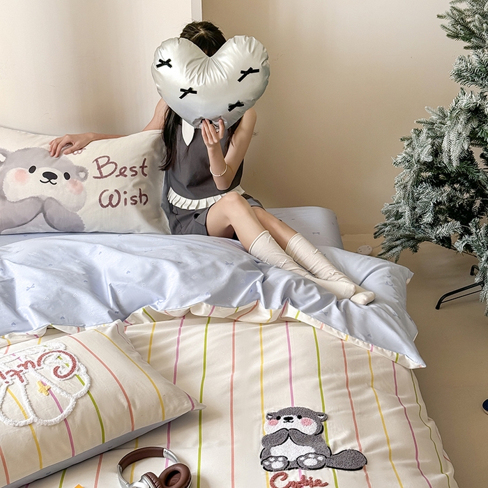 91家纺网 家纺一手货源 找家纺 2024春季新品毛巾绣13370全棉卡通系列四件套 水獭