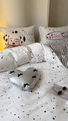 91家纺网 家纺一手货源 找家纺 2024春季新品毛巾绣13370全棉卡通系列四件套 斑点狗