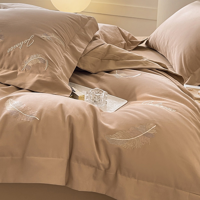 91家纺网 家纺一手货源 找家纺 【A类母婴级】加厚保暖全棉磨毛四件套纯棉刺绣床单被套轻奢风床笠款纯色简约床上用品 洛依-拿铁