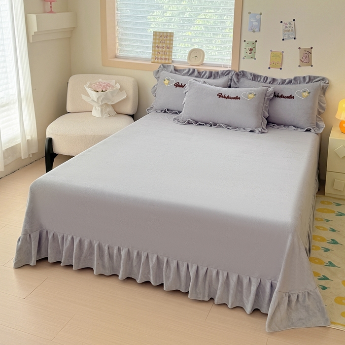 91家纺网 家纺一手货源 找家纺 金米诺 2024新款牛奶绒毛巾绣四件套 高级灰