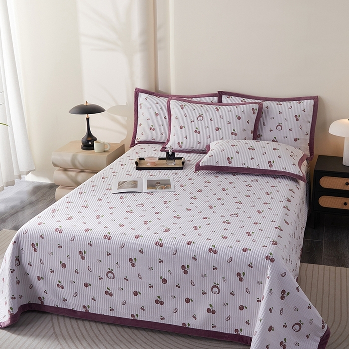 91家纺网 家纺一手货源 找家纺 莎果家纺 2025秋冬一面天丝一面绒高温砂洗床盖三件套 樱桃兔